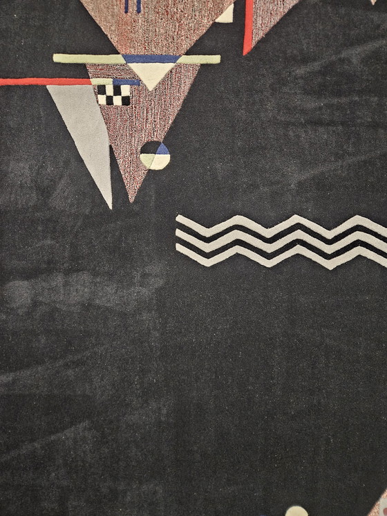 Image 1 of Tapis moderne en laine noire, noué à la main, motif abstrait géométrique, 246 x 340 cm