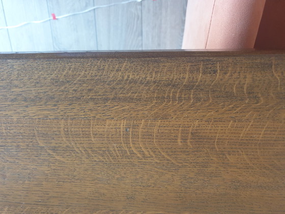 Image 1 of Table vintage en chêne massif faite à la main