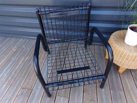 Image 1 of Coppia di poltrone nere in "rete metallica".