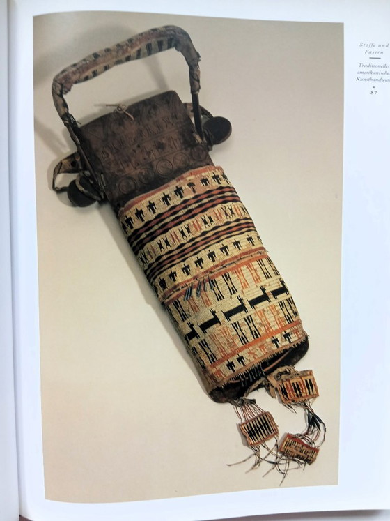 (W036) Traditionelles amerikanisches Kunsthandwerk – Quilts, Körbe, Holzarbeiten, Lockvögel und Keramik in (photo 5 of 10)