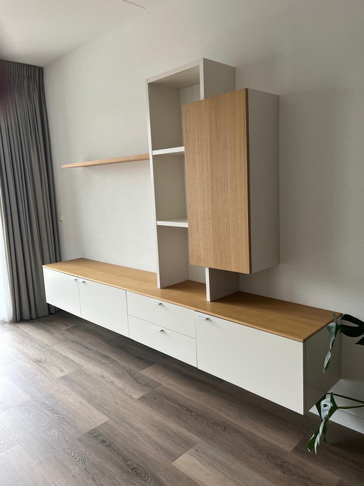 Interstar Wall Cabinet