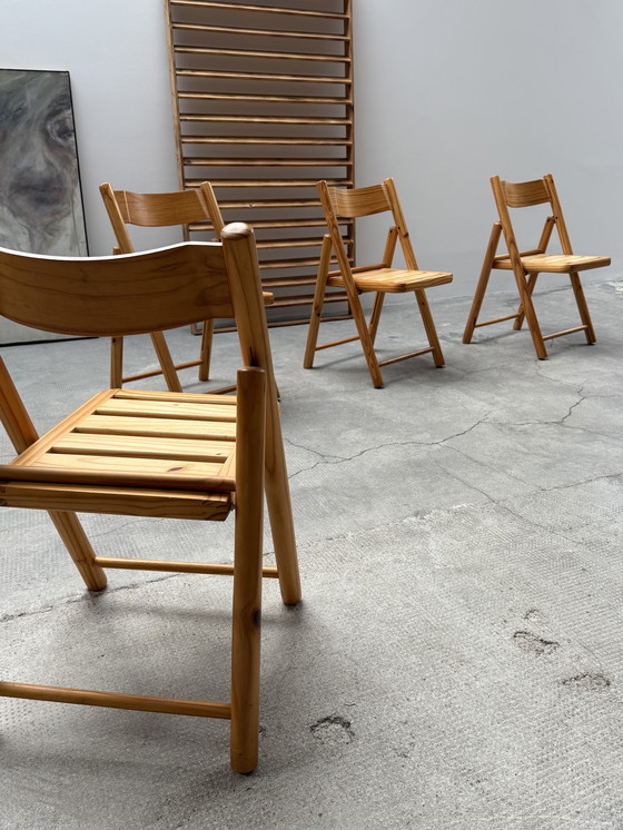 Image 1 of 4 sedie pieghevoli in legno di pino massello, stile Rainer Daumiller, Danimarca, anni '70