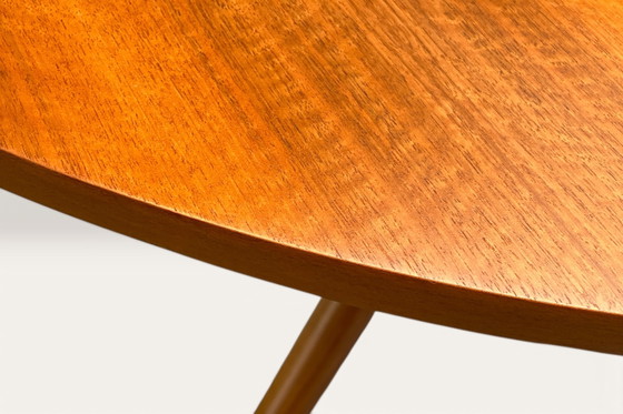 Image 1 of Eet- en theetafel van Jürgen Bally voor begeleid wonen, verstelbare tafel