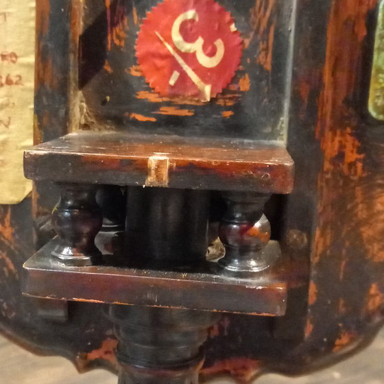 Table d'appoint inclinable antique en acajou style géorgien de 1904 – Tables d'appoint, Wood (photo 14 of 16)