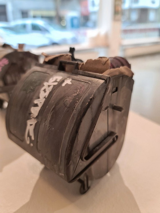 Image 1 of Capitán Nobbi - Preciosa cajita sorpresa "Tostada" - Varios - Artículo único firmado a mano