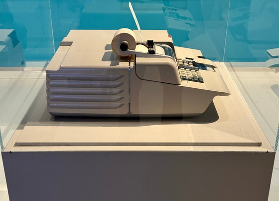 Image 1 of ORDENADOR DE SOBREMESA Mario Bellini 'Programma 101' Olivetti 1965