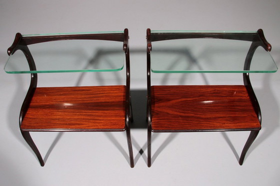 Image 1 of Mid Century Italiaanse set bijzettafels Toegeschreven aan Ico Parisi