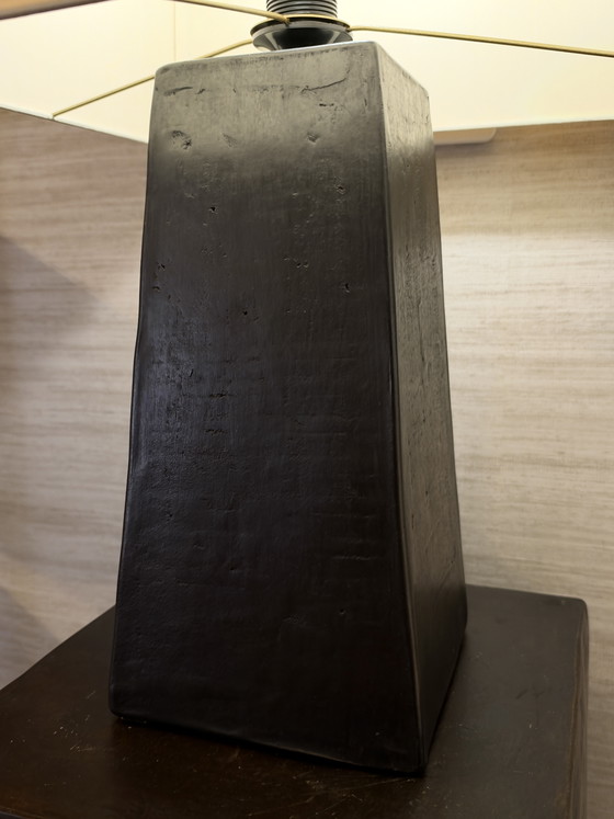 Ceramic table lamp Jan des Bouvrie | Het Arsenaal, Cotton, Black (photo 4 of 8)