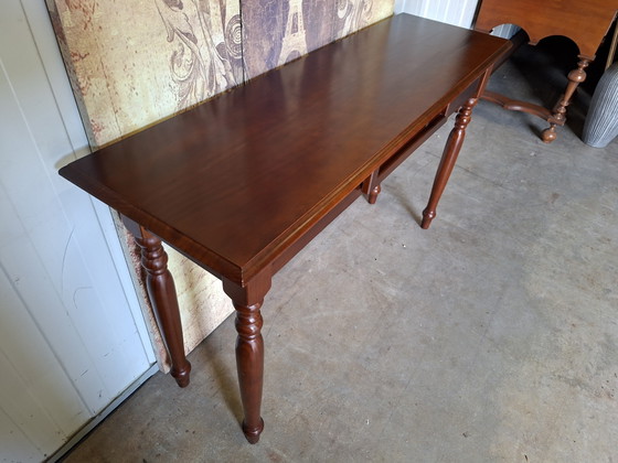 Image 1 of Tavolini classici, consolle da ingresso o da parete, dimensioni 127x40 cm e altezza 77 cm.