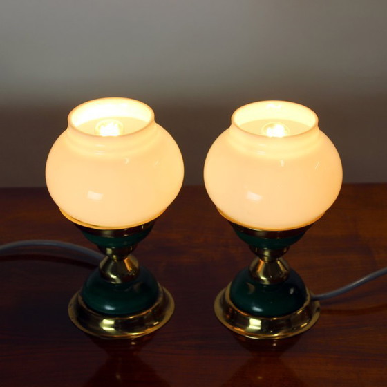 Image 1 of Set tafellampen van opaline glas en messing, Tsjecho-Slowakije 1955