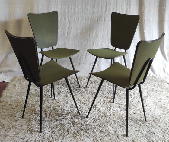 Image 1 of Set aus 4 modernistischen Stühlen aus schwarzem Metall mit grünem Bezug - 1950er Jahre