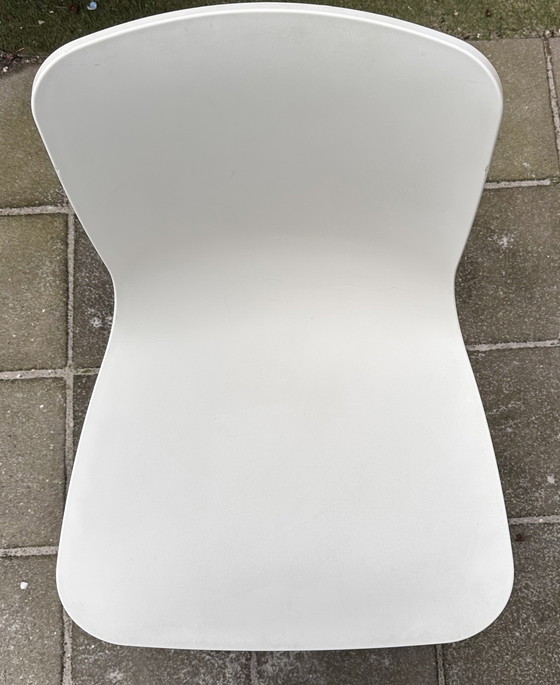 Image 1 of 6x Vitra Hal design chairs