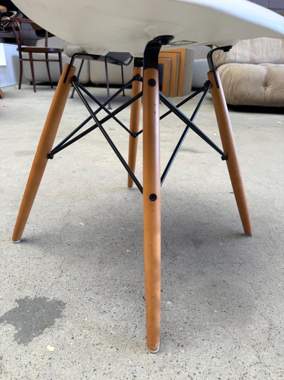 Silla Vitra Eames DSW – Sillas de comedor, Metal, Plastic (photo 3 of 10)
