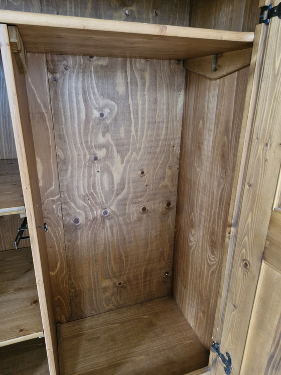 Voglauer Anno 1600 Massivholzschrank Kleiderschrank, Kleiderschränke, Metall, Braun (Foto 5 von 6)