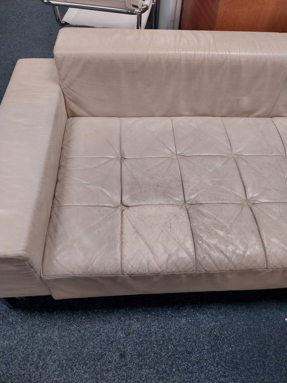 Image 1 of 1 divano in pelle Zanotta anni '70 a 3 posti e mezzo. Prodotto in Italia