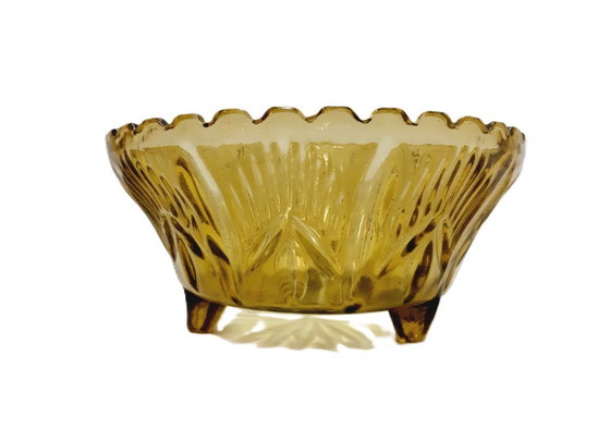 Image 1 of Coupe à fruits vintage à trois pieds en verre ambré