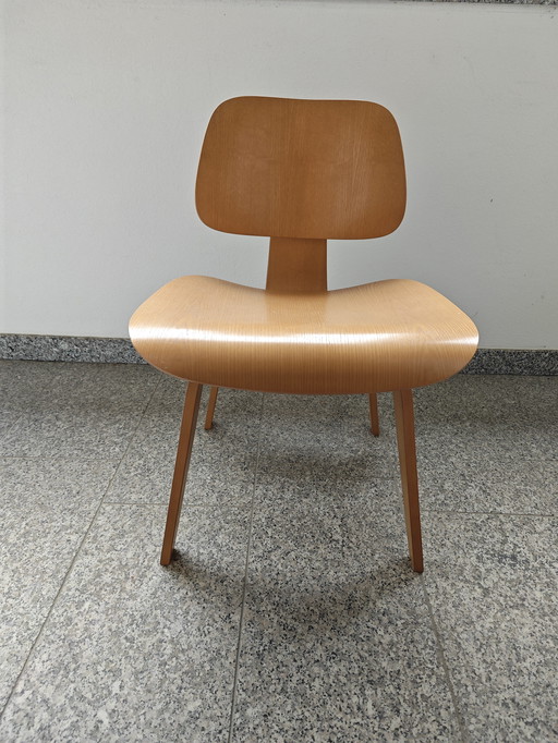 Vitra Low chair mod. LCW
