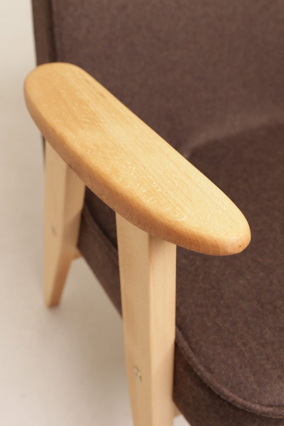 Image 1 of Poltrona scandinava in lana naturale color cioccolato, design di Chierowski.