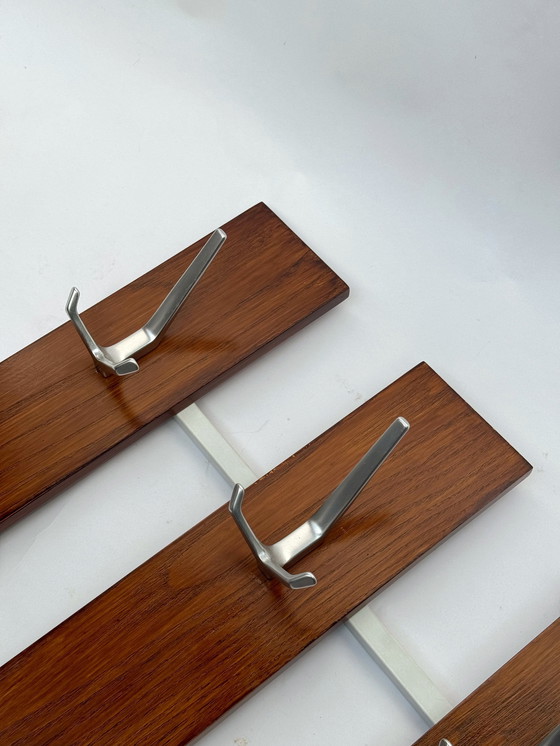 Image 1 of porte-manteau vintage du milieu du siècle | 20 crochets | Pastoe / Van Teeffelen Style | années 1960