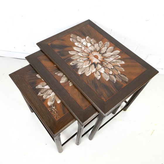 Vintage Danish design wooden nesting tables with sunburst tile – Side tables (photo 3 of 9)
