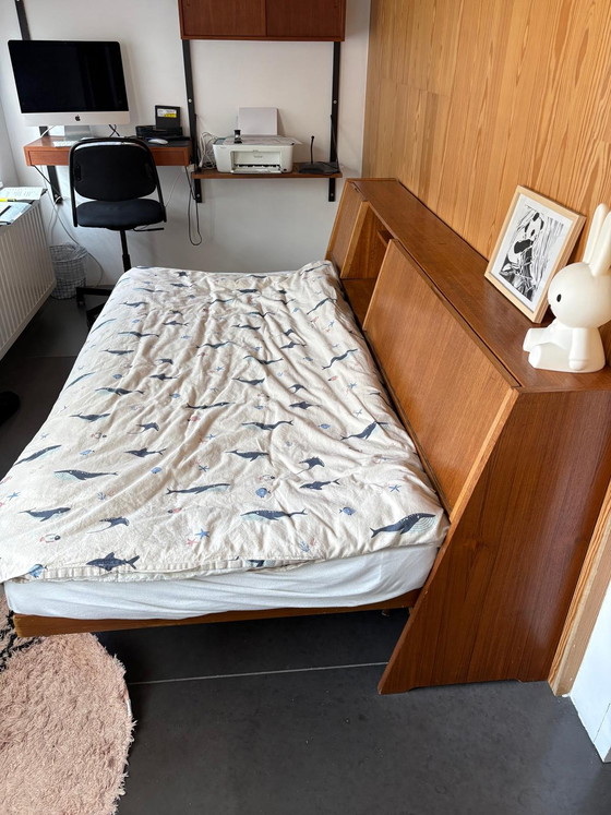 Image 1 of VINTAGE PASTOE DAYBED