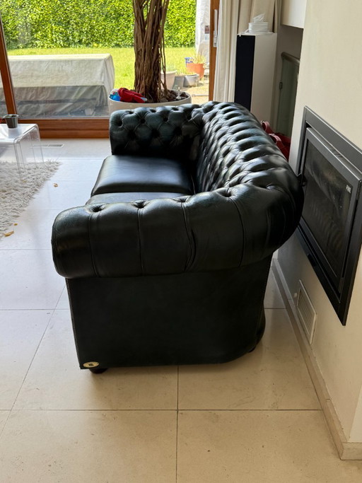 Delta Chesterfield