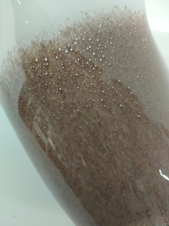 Fazzaletto Vaso Vetro bianco latte con struttura marrone, Vasi, Modern (foto 7 di 8)