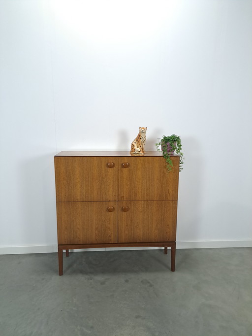 Palisanderfurnier Palette Möbel Schrank mit 4 Fächern und runden Griffen vintage