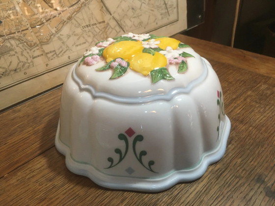 Dekorative Puddingform – Aufbewahrungsschrank, Porzellan, Vintage (photo 7 of 8)