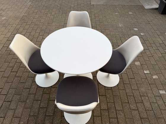 Image 1 of 4x original Knoll Tulip dining chairs by Eero Saarinen