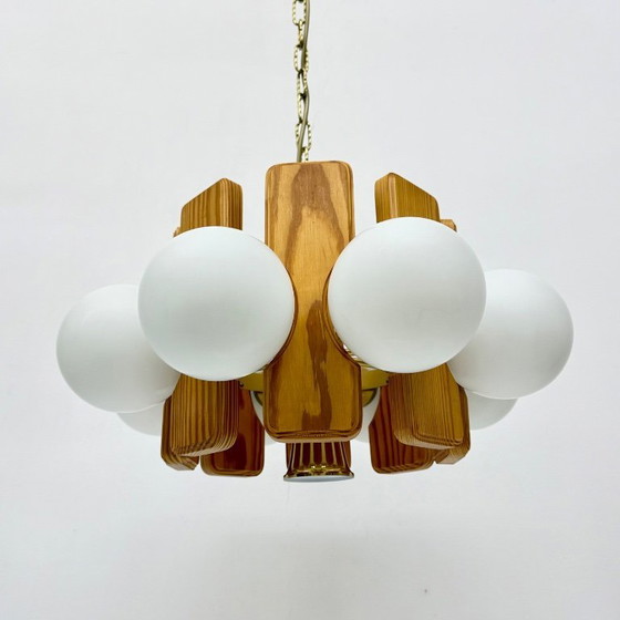 Image 1 of Vintage grenen houten kroonluchter met glazen bollen , jaren 1970