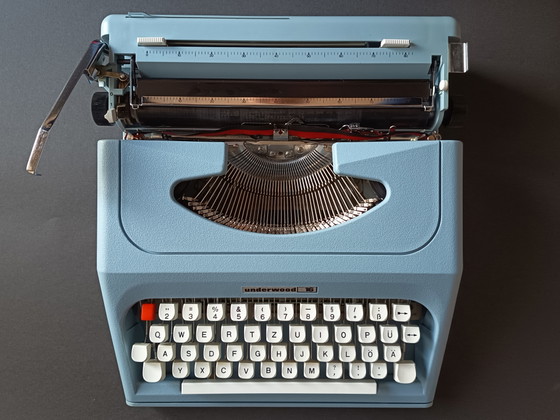 Image 1 of Restored Underwood 16 (1977) typewriter – a rare example