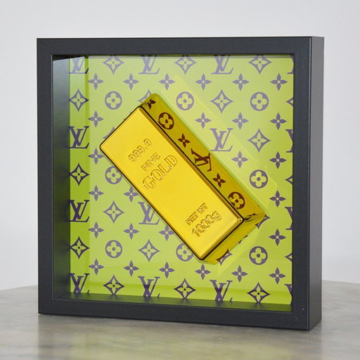 nLm - Gold Bar on Louis Vuitton Style Purple/Green - Objet de décoration 