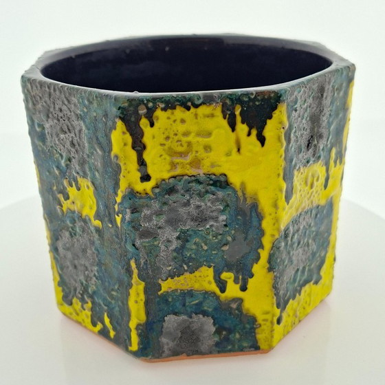 Image 1 of Maceta decagonal amarilla Marei | 20-2