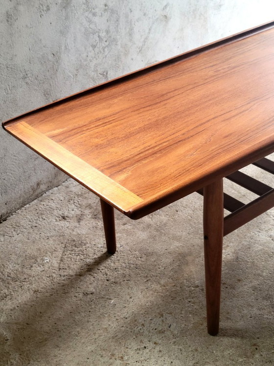 Grete Jalk GJ106 Couchtisch für Glostrup Møbelfabrik, Dänemark 1960, Couchtische, Holz, Braun (Foto 5 von 9)