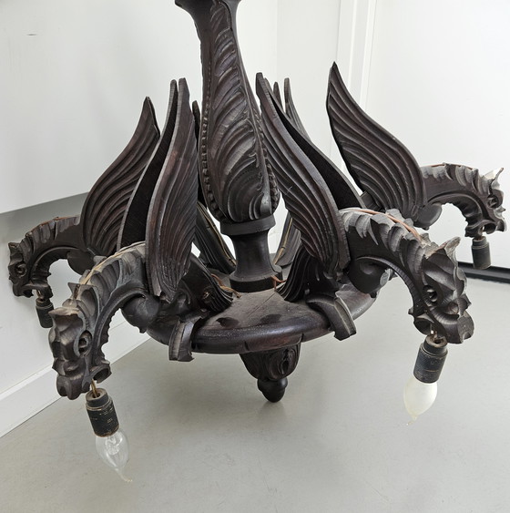 Image 1 of Lampadario gotico antico in rovere a 6 bracci