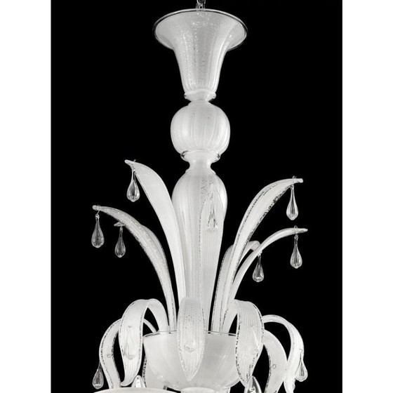Image 1 of Weißer venezianischer „Ca’ Rezzonico“-Kronleuchter aus Muranoglas mit klaren Glastropfen