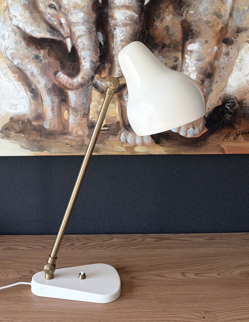 Louis Poulsen VL38 Table Lamp – Vilhelm Lauritzen – Design