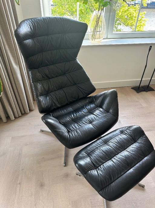 Fauteuil Thonet 808 avec repose-pieds en cuir nappa