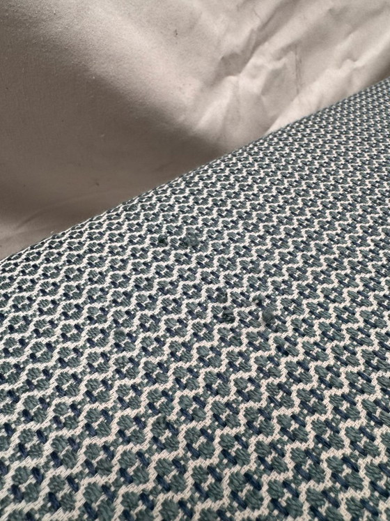 Image 1 of Vast gestoffeerde pouf