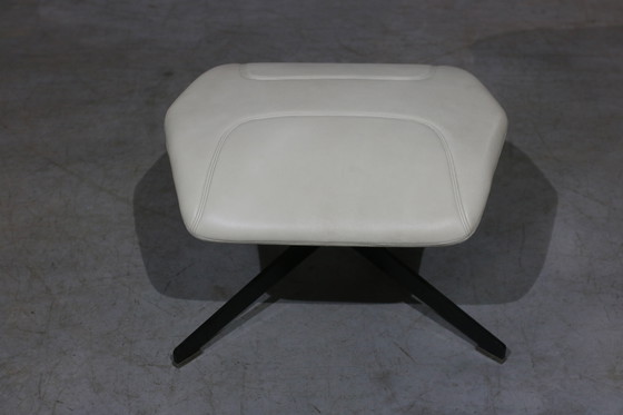 Image 1 of Ensemble de chaises longues et d'ottomanes "Take a Line for a Walk" par Alfredo Haberli pour Moroso