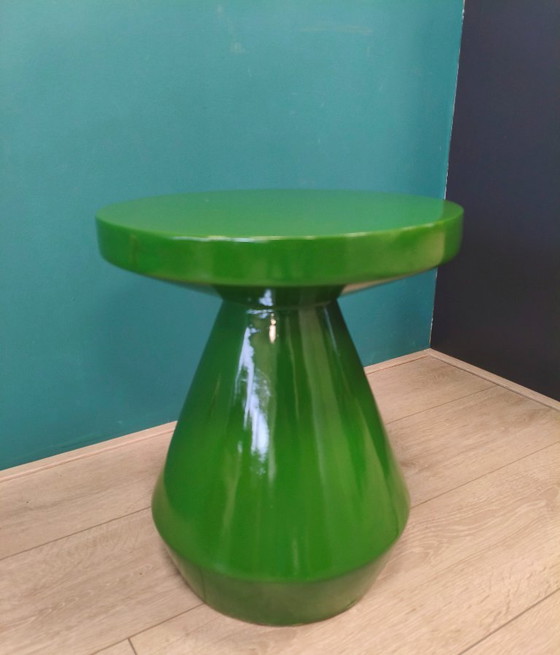 Image 1 of Mesa auxiliar estilo Japandi verde - Óxido de magnesio