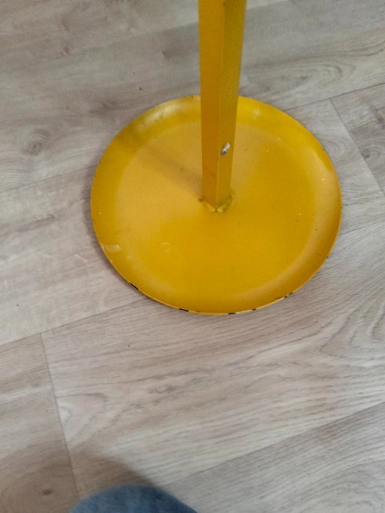Sgabello vintage in metallo, Sgabelli, Giallo (foto 4 di 5)