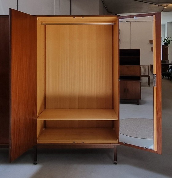 Image 1 of Mid Century kledingkast