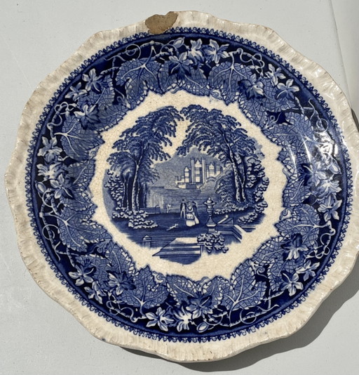 Piatto in Ironstone di Mason della serie "Vista", prodotto in Inghilterra.
Diametro 20 cm.