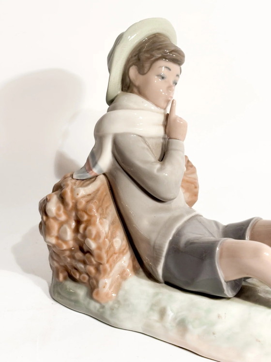 Lladró Porcelain Sculpture of a Young Shepherd, 80s (photo 2 of 9)