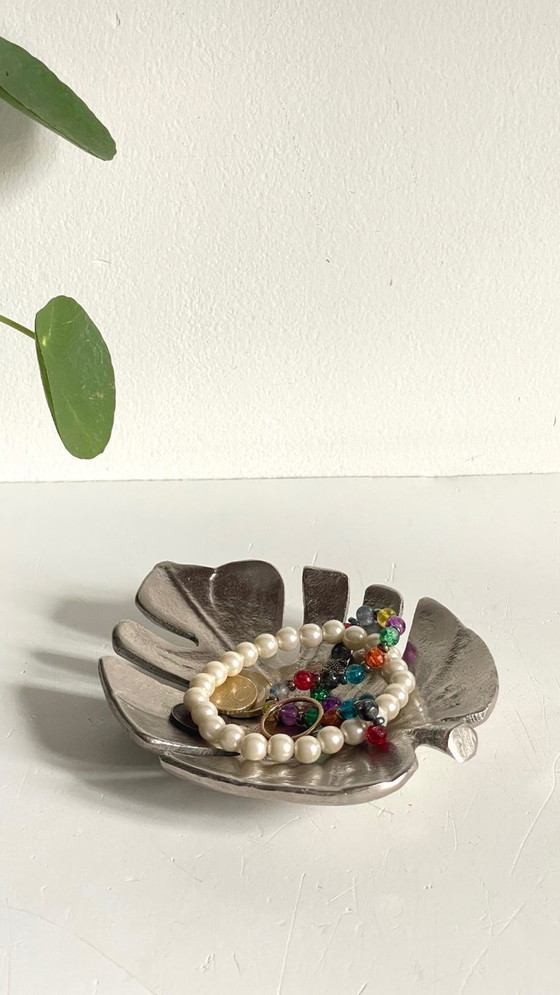Image 1 of Metal Leaf-Shaped Trinket Tray