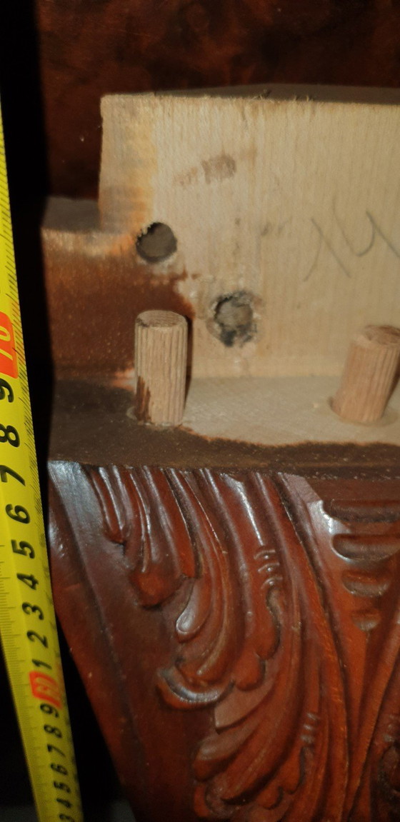 Image 1 of Classic walnut Chippendale baroque Louis dining table