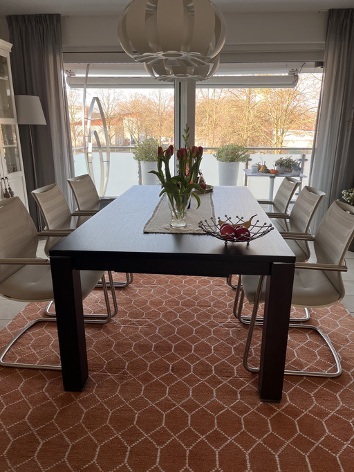 Massief eiken eetkamertafel