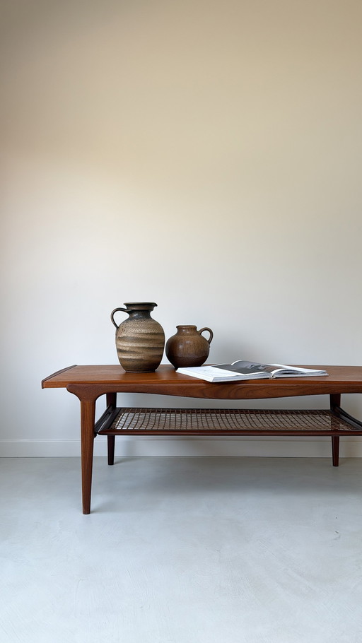 Vintage wooden coffee table with reversible Formica top